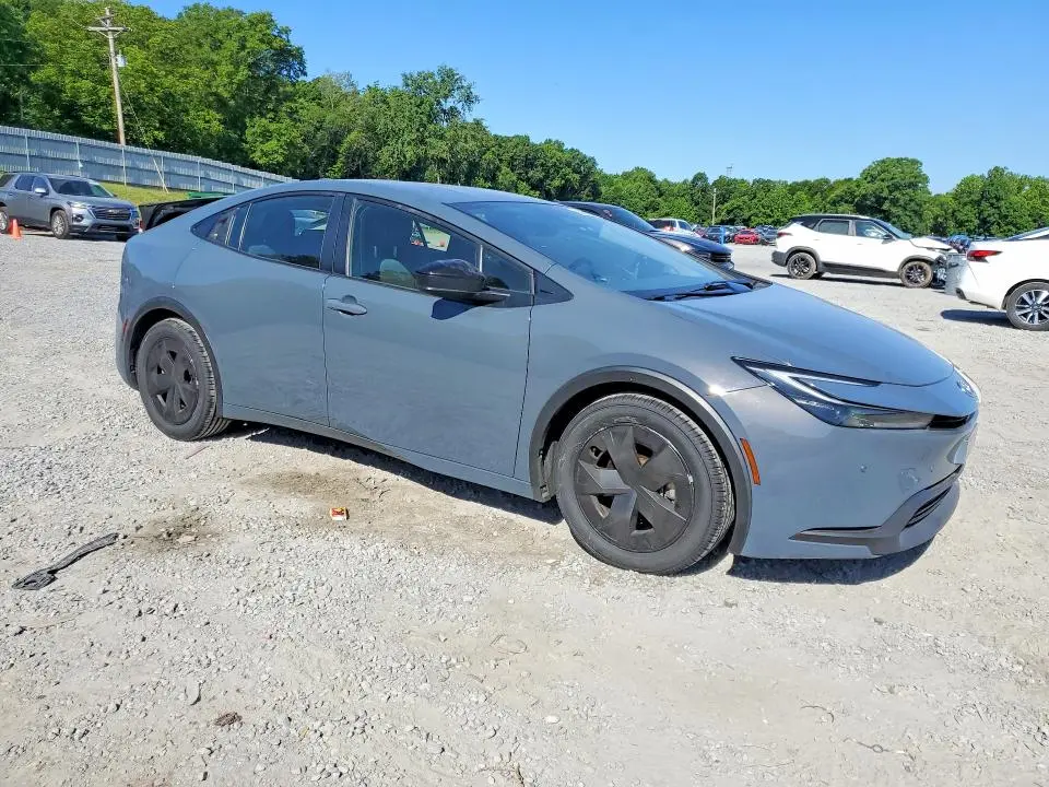2023 TOYOTA PRIUS LE  