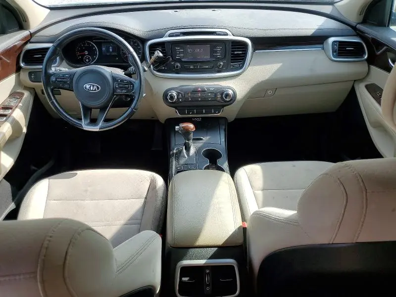 2016 KIA SORENTO LX  