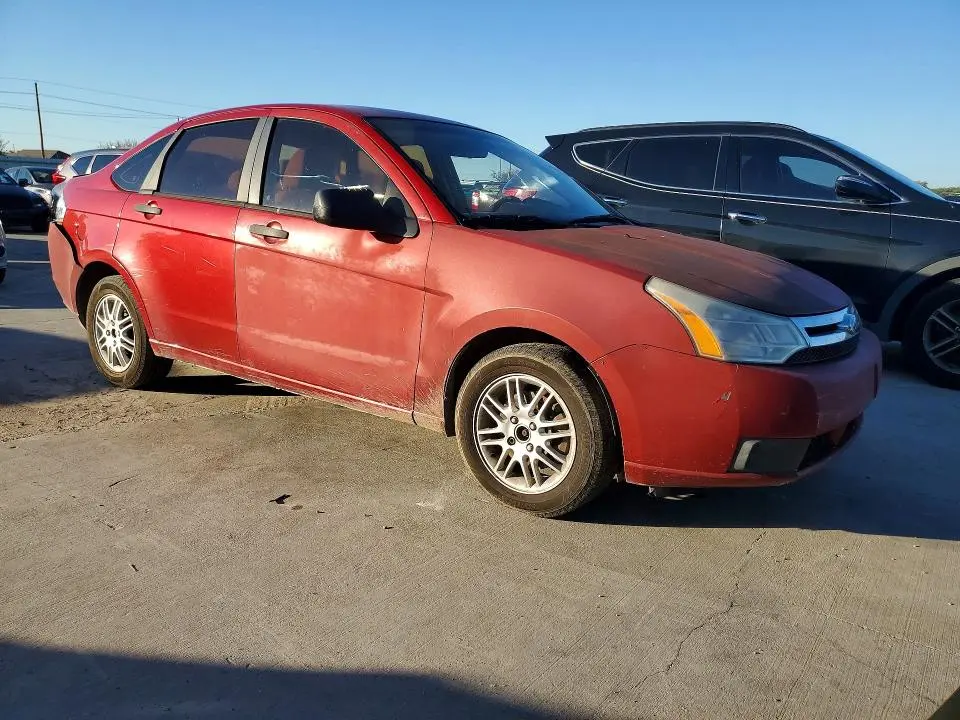 2010 FORD FOCUS SE  