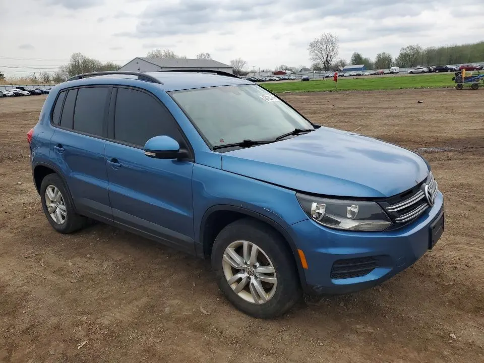 2017 VOLKSWAGEN TIGUAN S  