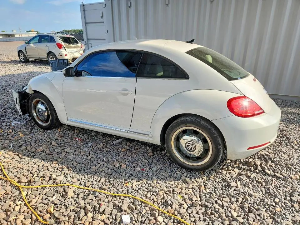 2013 VOLKSWAGEN BEETLE   