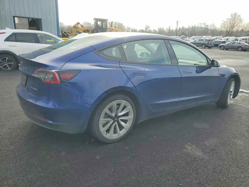 2022 TESLA MODEL 3   
