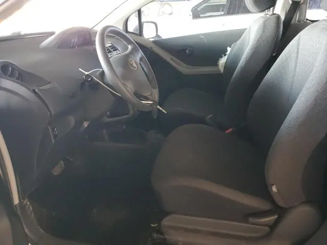 2011 TOYOTA YARIS
