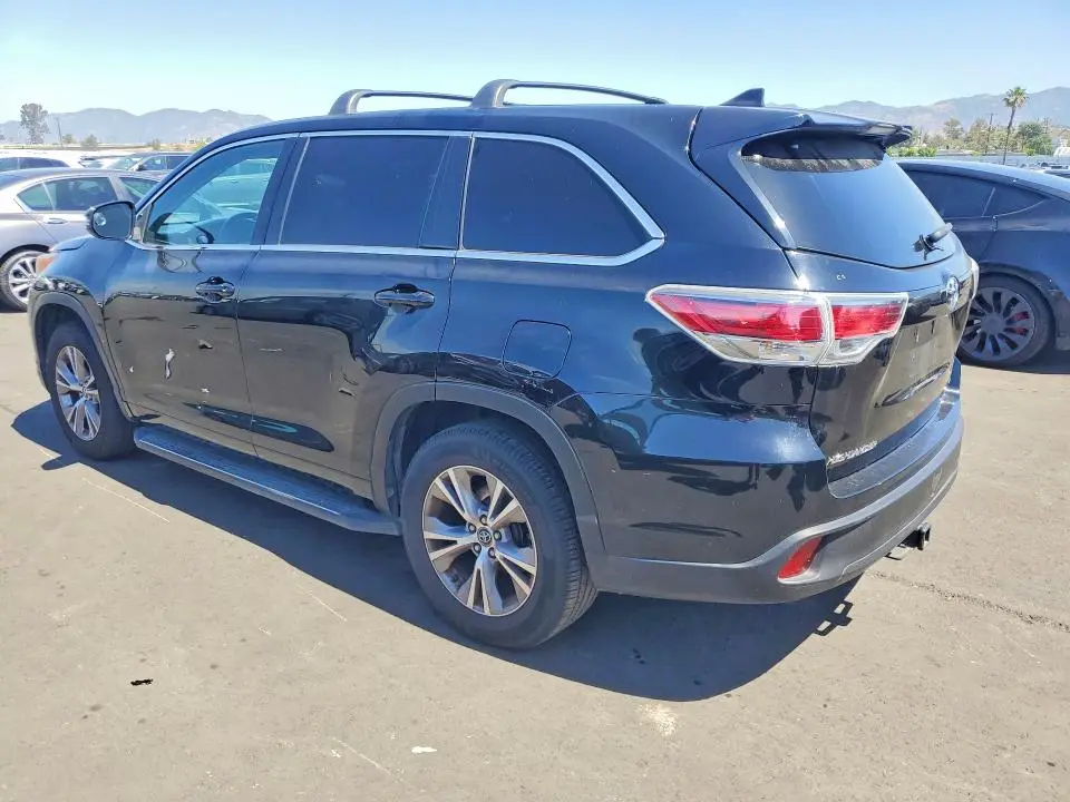 2016 TOYOTA HIGHLANDER LE PLUS  