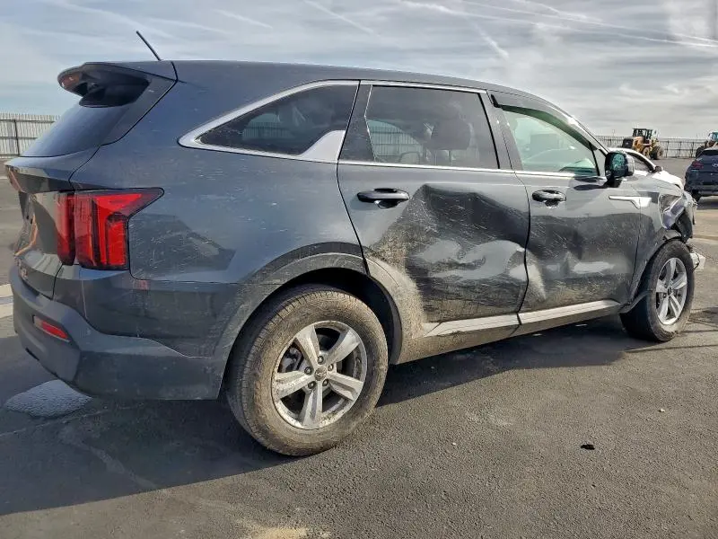 2022 KIA SORENTO LX  