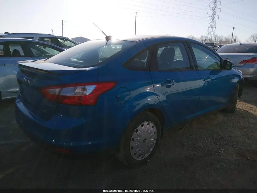 2012 FORD FOCUS SE