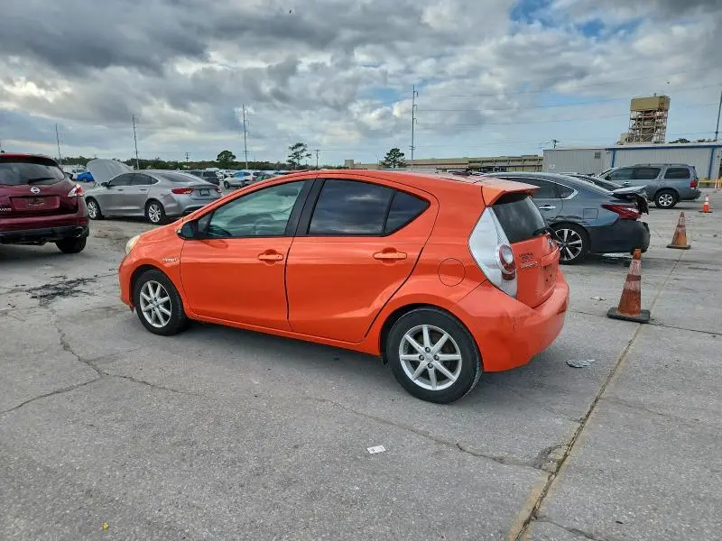 2014 TOYOTA PRIUS C THREE  