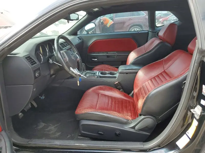 2013 DODGE CHALLENGER SXT  