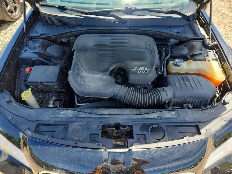 2015 CHRYSLER 300 LIMITED  