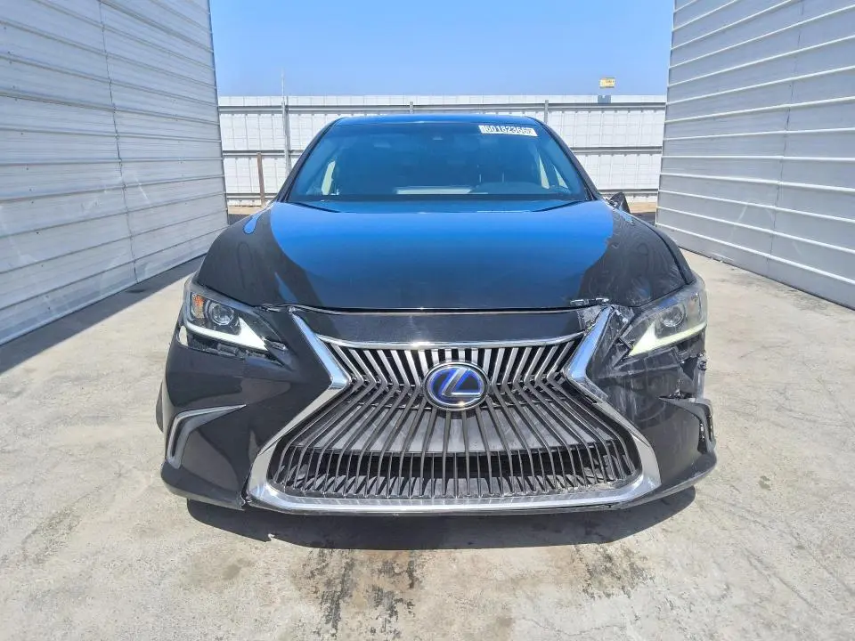 2020 LEXUS ES 300H BASE  