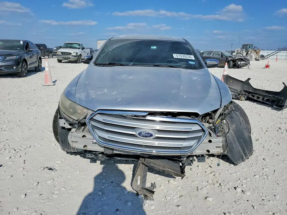 2013 FORD TAURUS LIMITED  