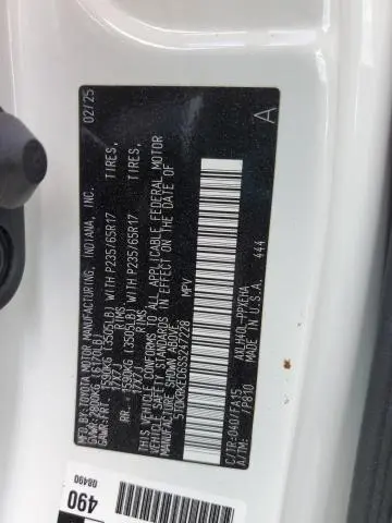 2025 TOYOTA SIENNA LE