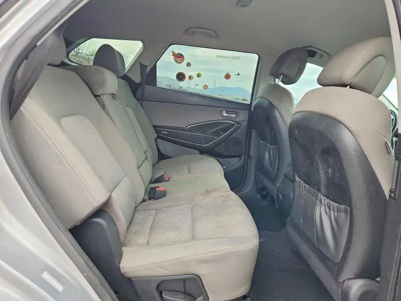 2017 HYUNDAI SANTA FE SE  