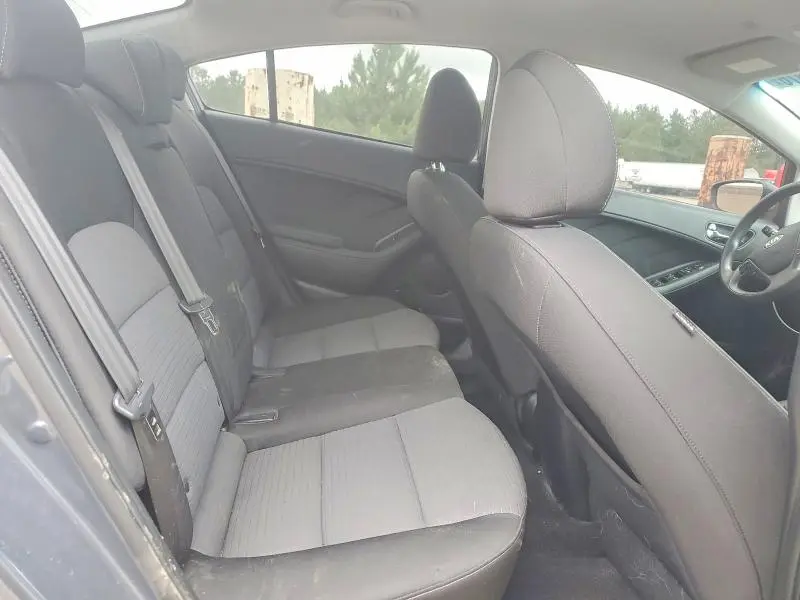 2015 KIA FORTE LX  