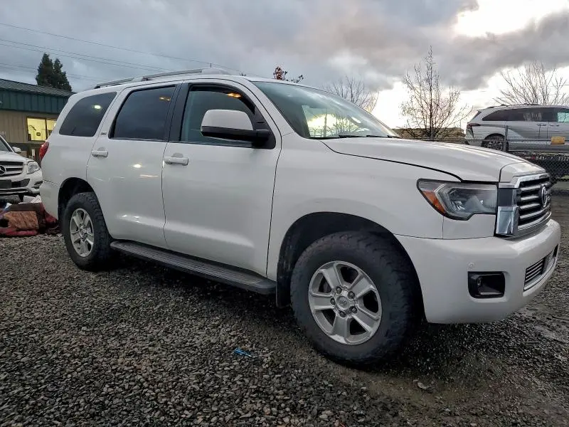2021 TOYOTA SEQUOIA SR5  