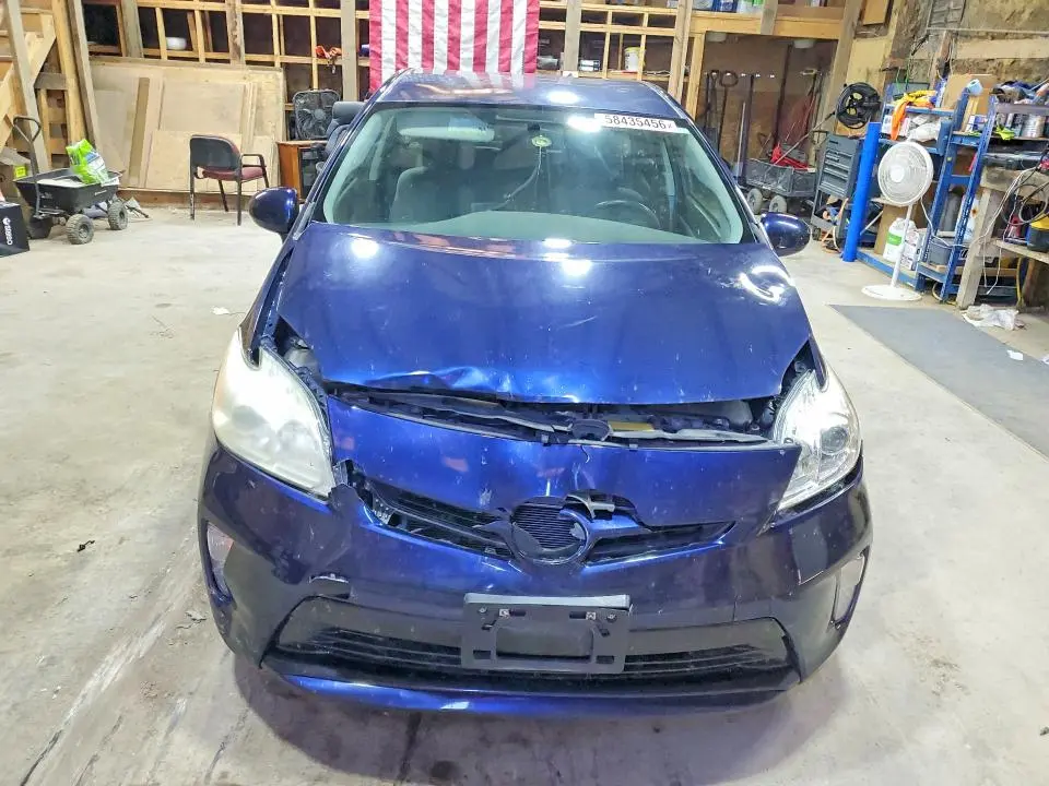 2013 TOYOTA PRIUS TWO  