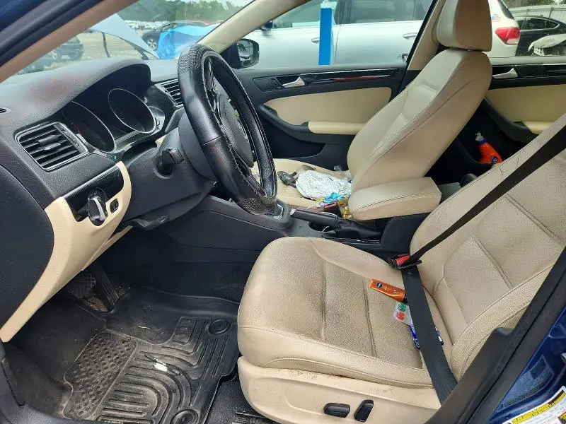 2017 VOLKSWAGEN JETTA SEL  