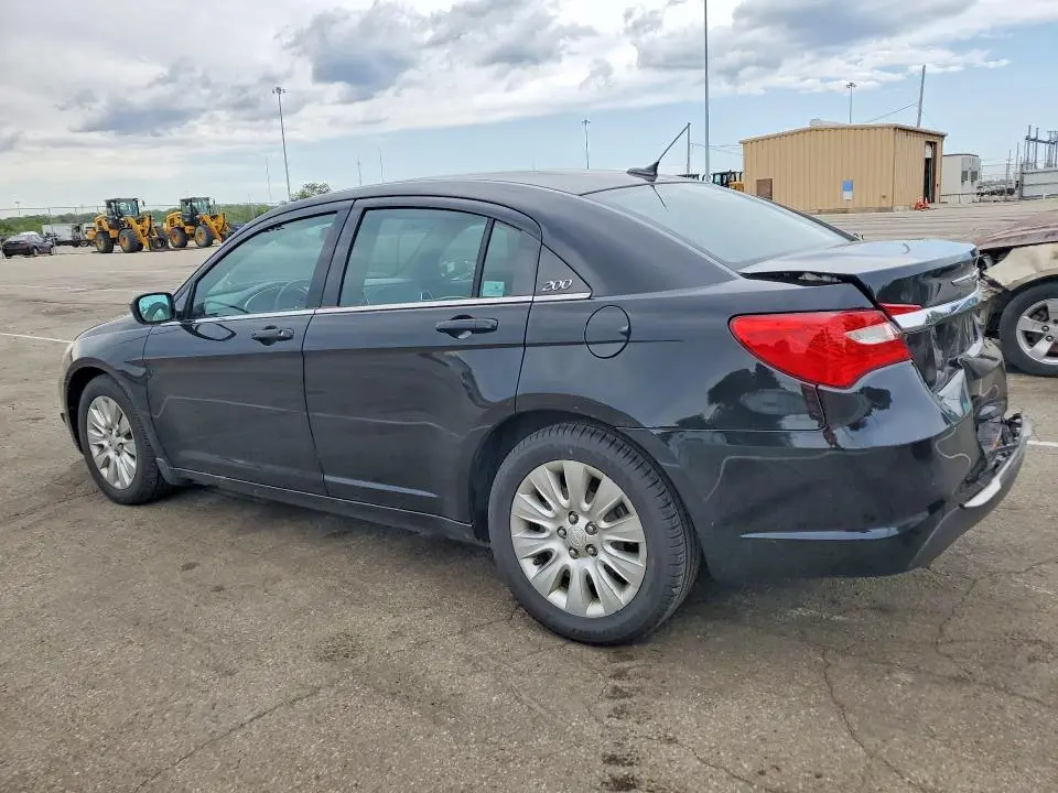 2013 CHRYSLER 200 LX  