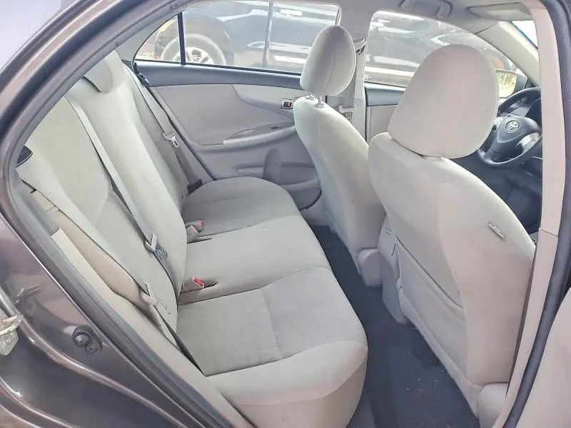 2013 TOYOTA COROLLA LE  