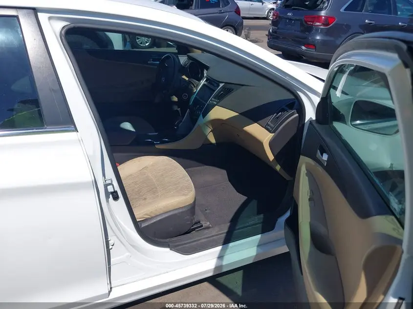 2013 HYUNDAI SONATA GLS