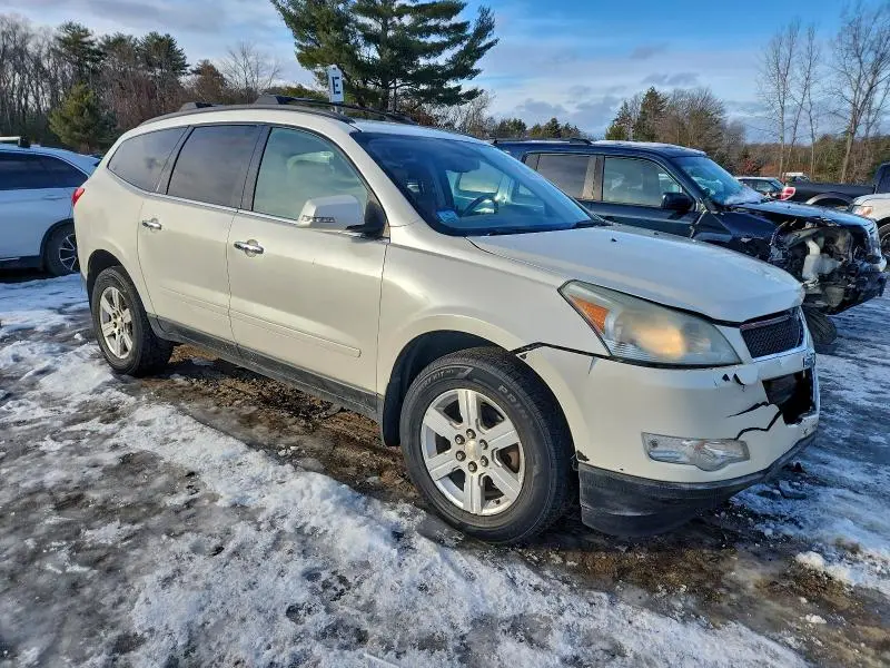 2011 CHEVROLET TRAVERSE LT  