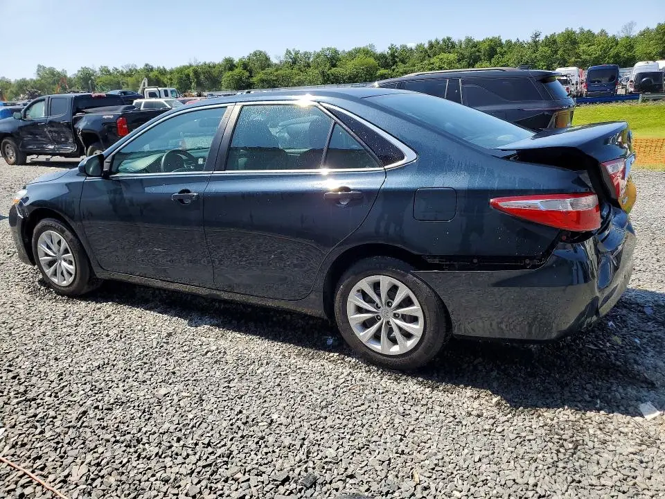 2016 TOYOTA CAMRY LE  