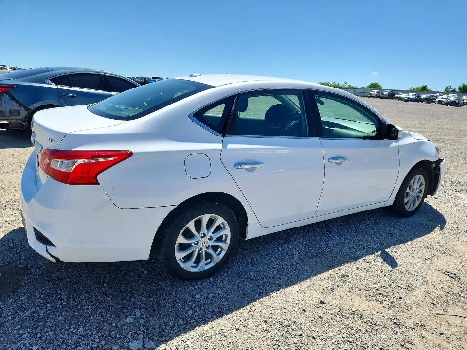 2019 NISSAN SENTRA SV  