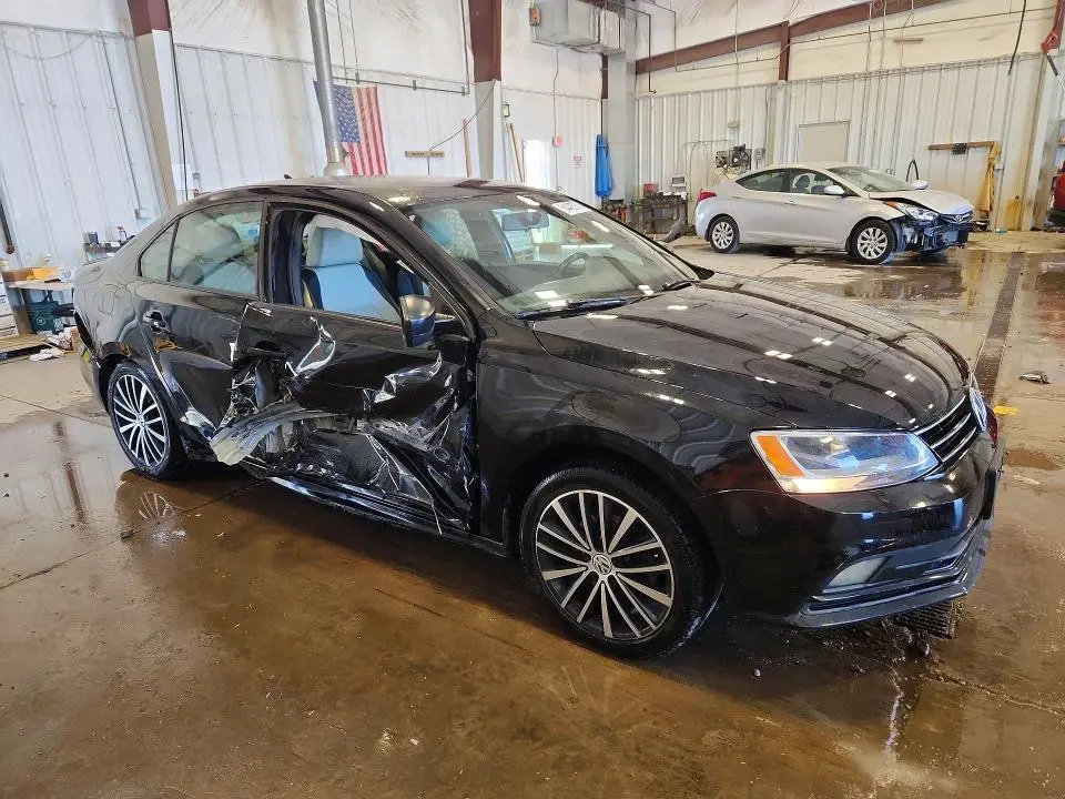 2015 VOLKSWAGEN JETTA SE  
