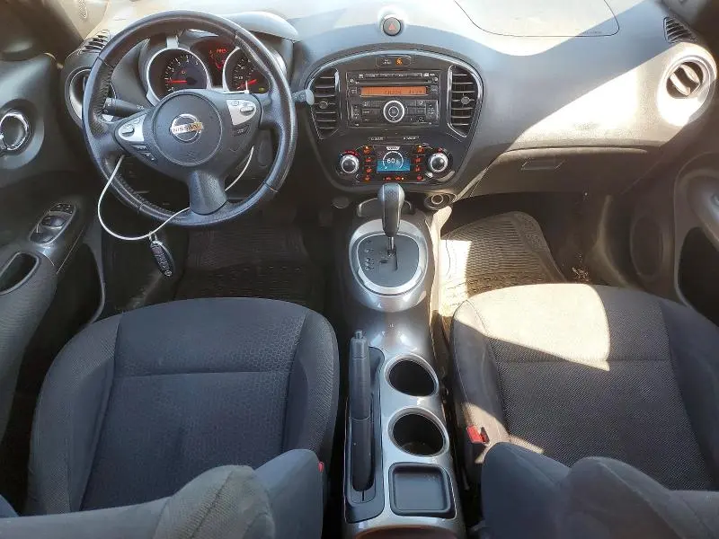 2012 NISSAN JUKE S  