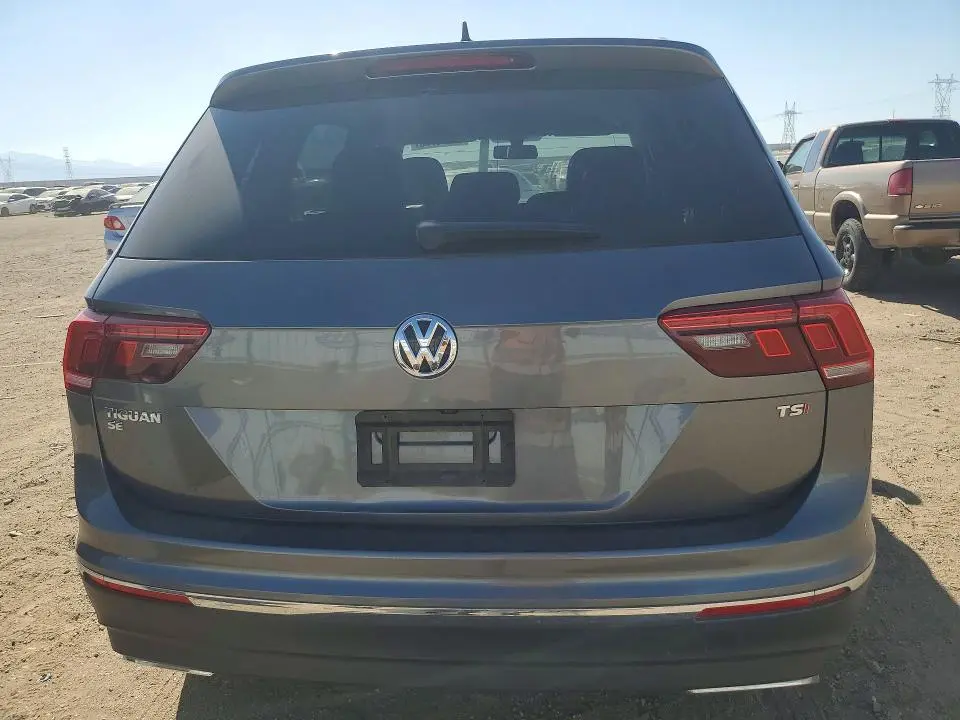 2018 VOLKSWAGEN TIGUAN SE  