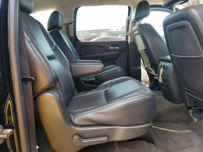 2012 CHEVROLET SUBURBAN K1500 LTZ  