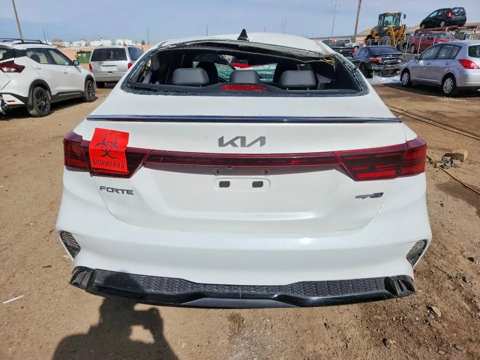 2024 KIA FORTE GT-LINE  
