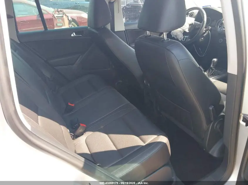 2012 VOLKSWAGEN TIGUAN SE