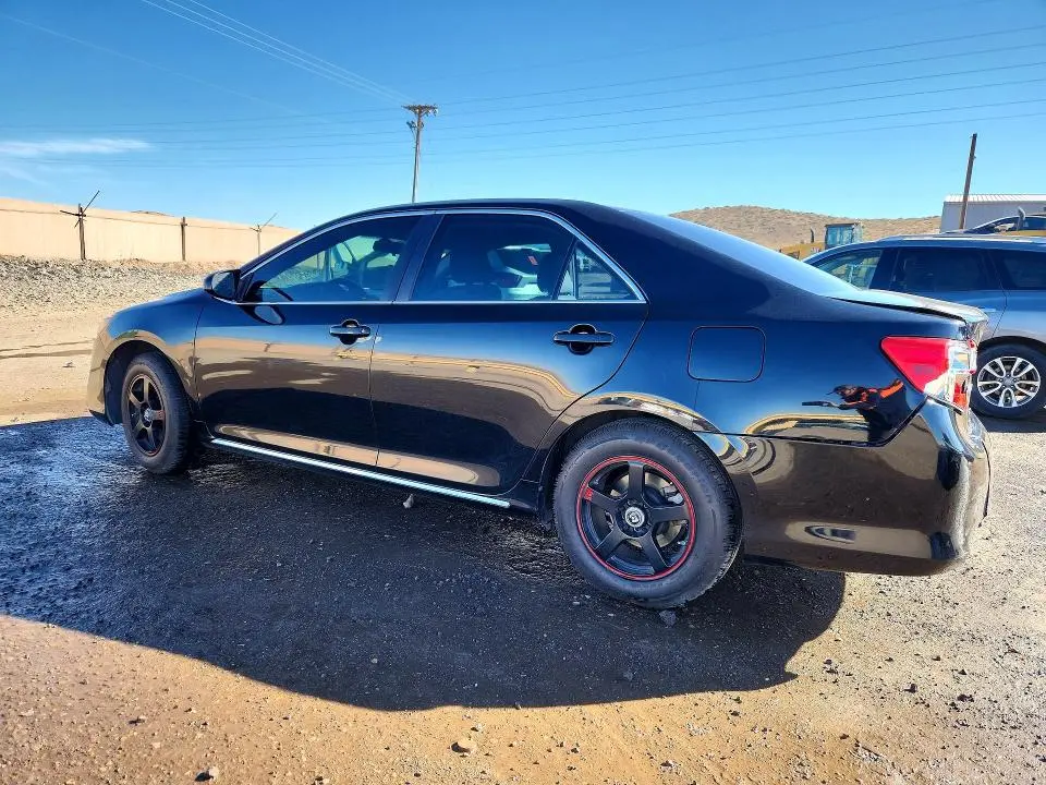 2013 TOYOTA CAMRY LE  
