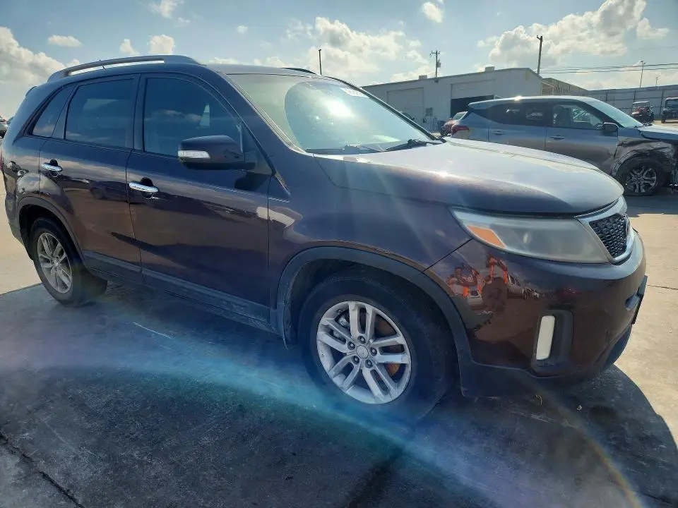 2014 KIA SORENTO LX  