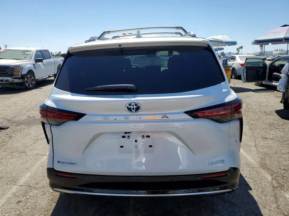2025 TOYOTA SIENNA LIMITED 7-PASSENGER  