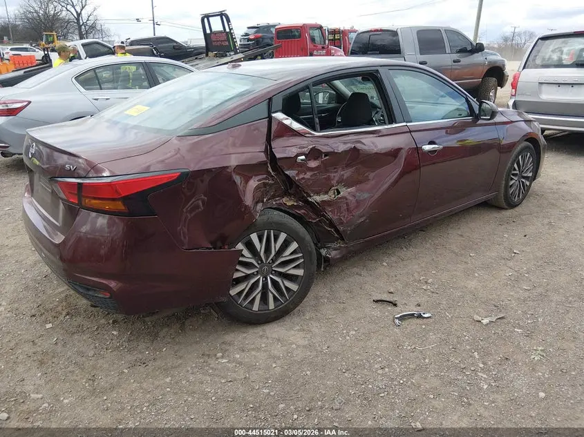 2023 NISSAN ALTIMA SV FWD