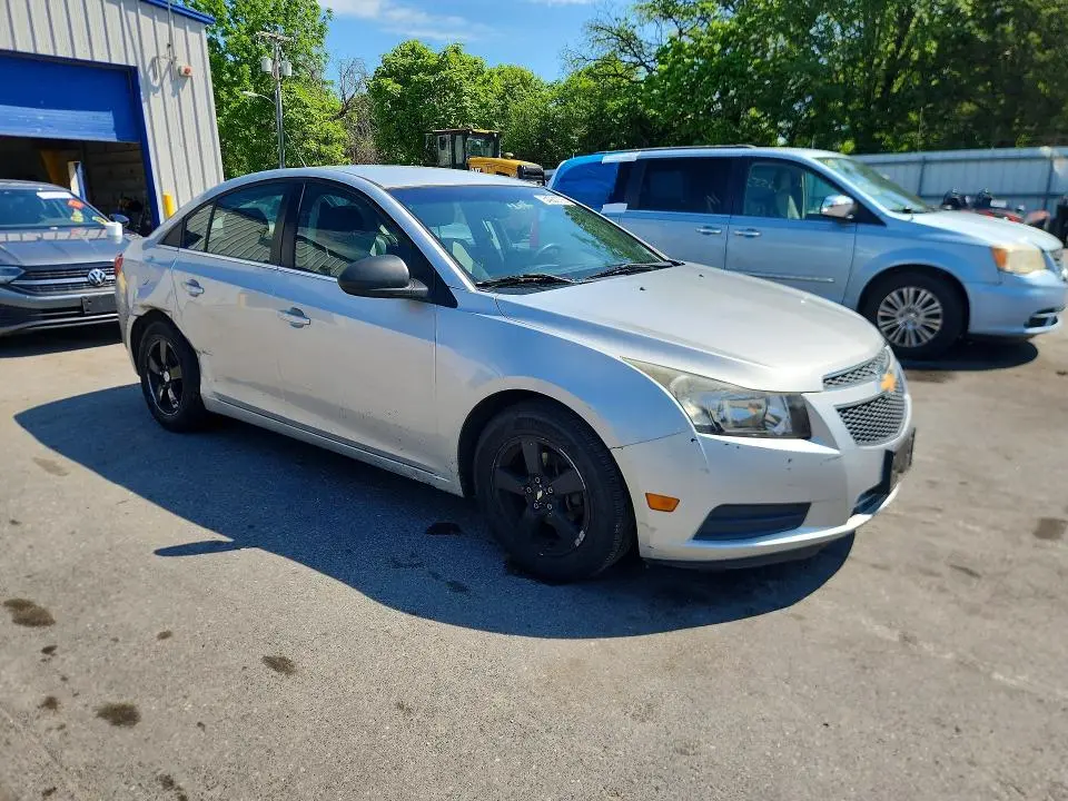 2012 CHEVROLET CRUZE LS  