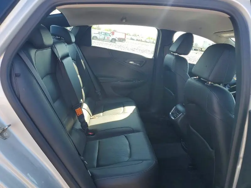2017 CHEVROLET MALIBU LT  