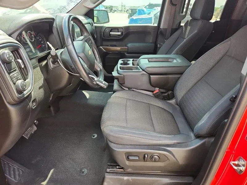 2019 CHEVROLET SILVERADO C1500 LT  