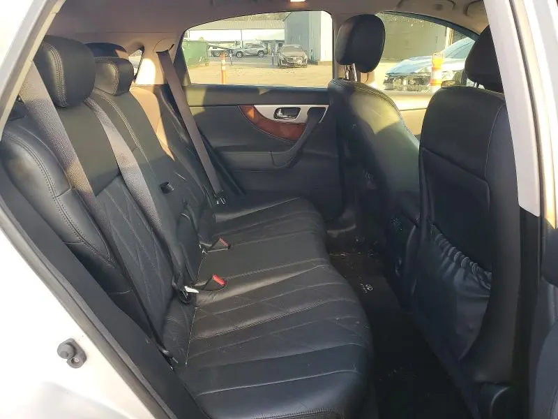 2011 INFINITI FX35   