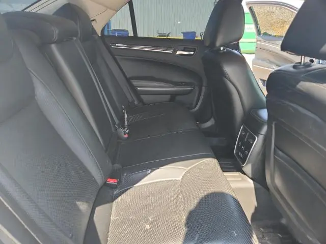 2016 CHRYSLER 300C   