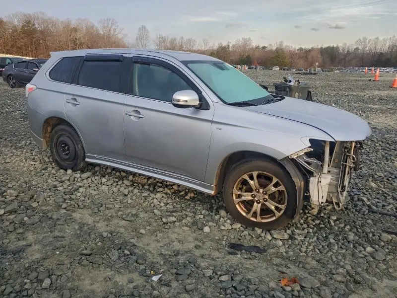 2014 MITSUBISHI OUTLANDER GT  