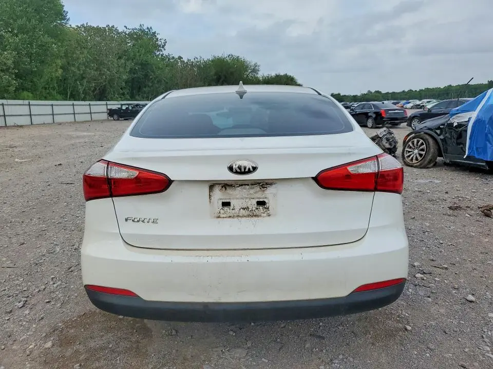 2014 KIA FORTE LX  