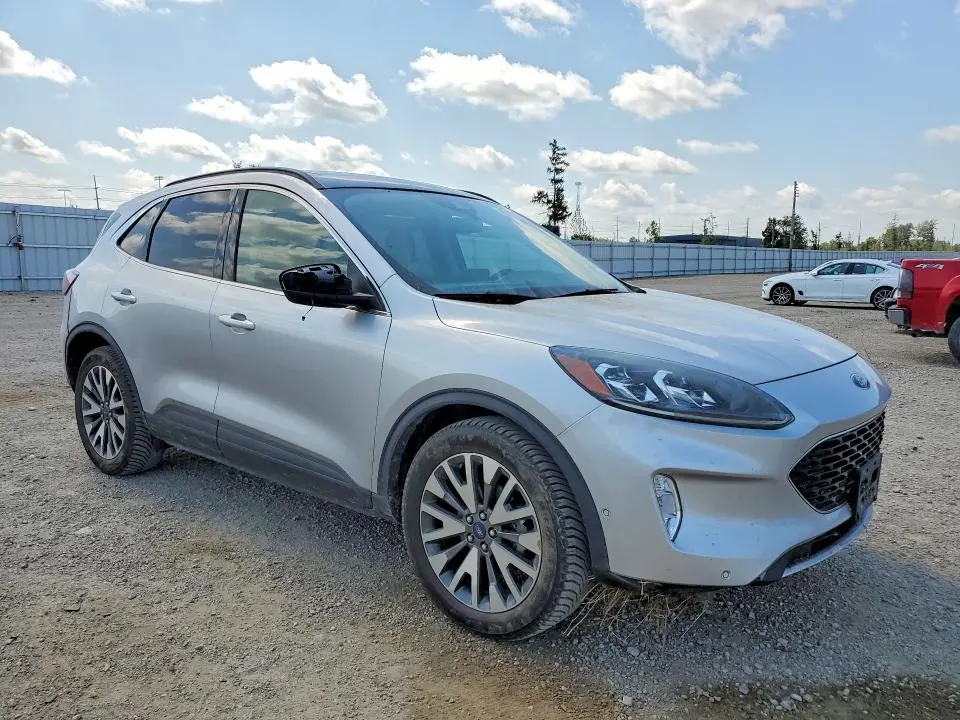 2020 FORD ESCAPE TITANIUM  