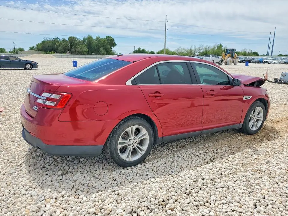 2015 FORD TAURUS SEL  