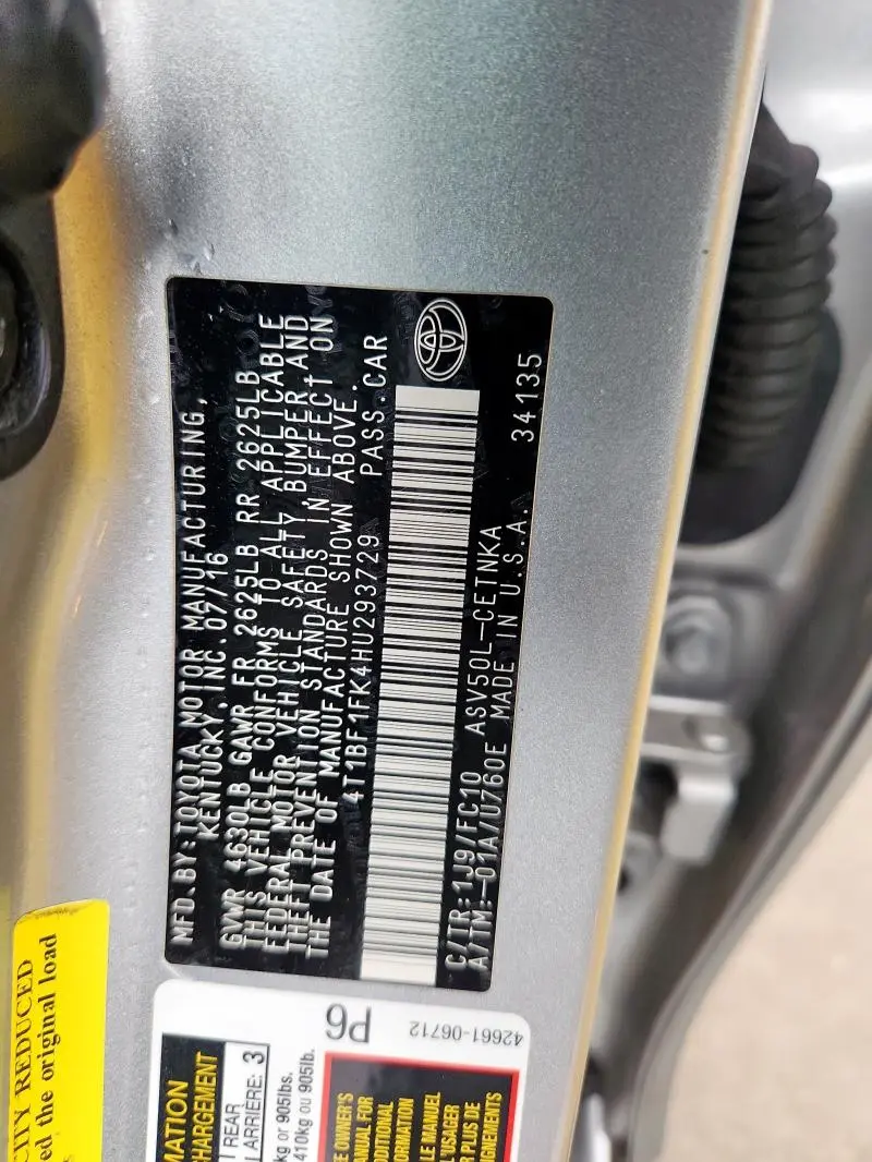 2017 TOYOTA CAMRY LE  