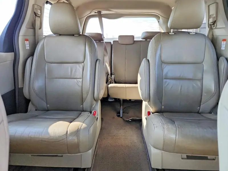 2015 TOYOTA SIENNA XLE PREMIUM 7-PASSENGER  