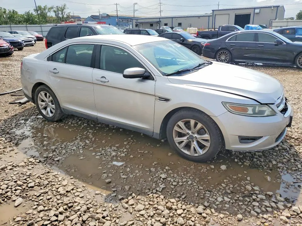 2010 FORD TAURUS SEL  