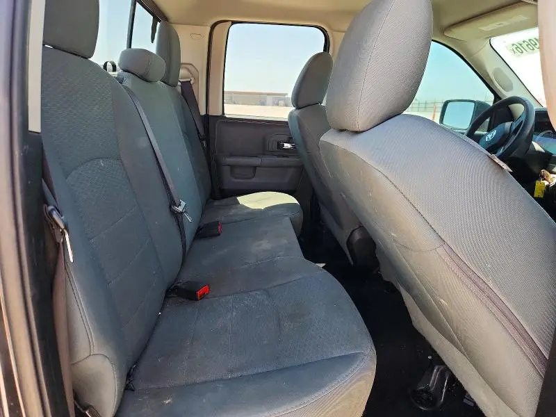 2016 RAM 1500 SLT  